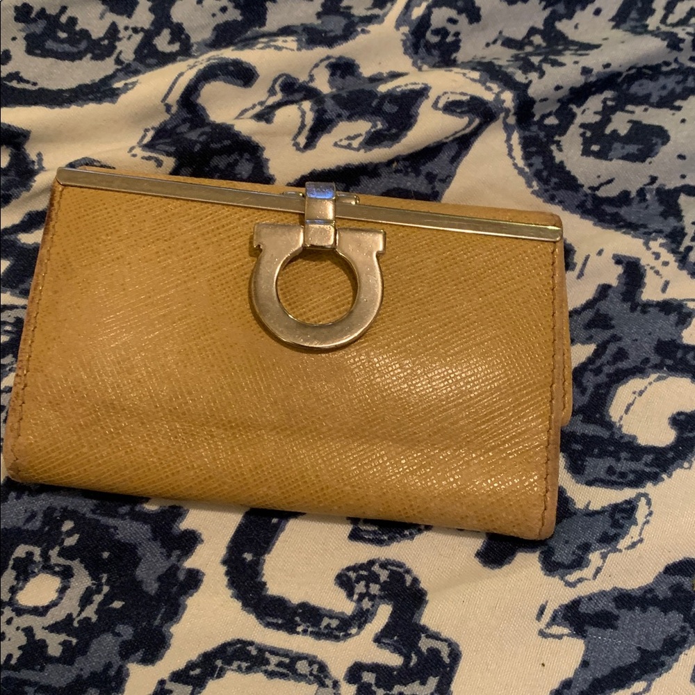 Ferragamo key holder. Some wear on one side